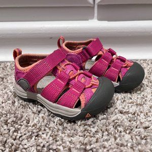 Keen Little Kids Pink Newport Sandals Size 5